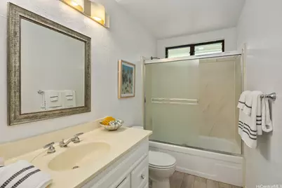 1360 Kaeleku Street, Honolulu, HI 96825 - Photo 14