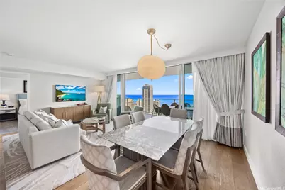 383 Kalaimoku Streets #E2903, Honolulu, HI 96815 - Photo 2