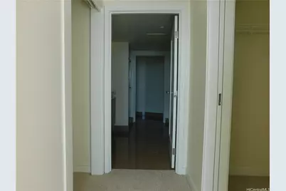 1177 Queen Street #1704, Honolulu, HI 96814 - Photo 6