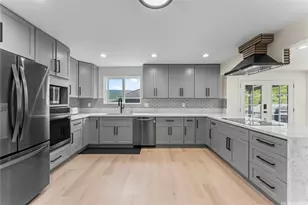 3133 Nihi St, Honolulu, HI 96819 - Photo 6