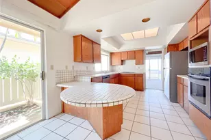 98-726 Keikialii St, Aiea, HI 96701 - Photo 6
