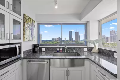 419 Keoniana Street #1105, Honolulu, HI 96815 - Photo 4