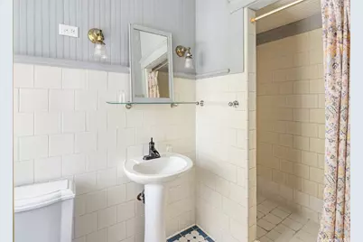 2001 Vancouver Drive, Honolulu, HI 96822 - Photo 12