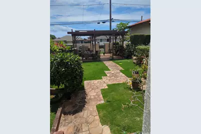 1042 17th Avenue, Honolulu, HI 96816 - Photo 1