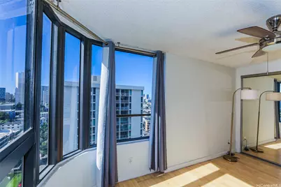 2724 Kahoaloha Lane #1606, Honolulu, HI 96826 - Photo 10