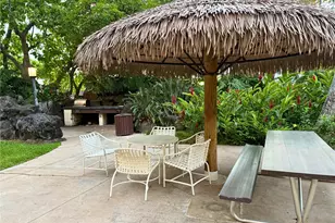 521 Hahaione St, Honolulu, HI 96825 - Photo 8