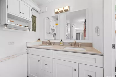 225 Kaiulani Avenue #804, Honolulu, HI 96815 - Photo 12