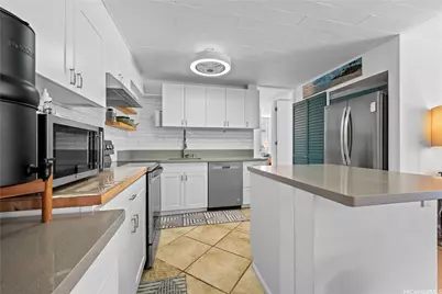 225 Kaiulani Avenue #804, Honolulu, HI 96815 - Photo 2