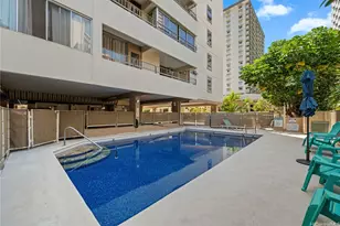 225 Kaiulani Ave, Honolulu, HI 96815 - Photo 18