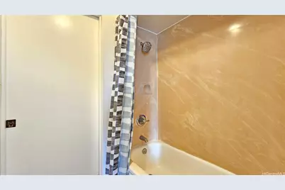 1160 Ala Napunani Street #1706, Honolulu, HI 96818 - Photo 8