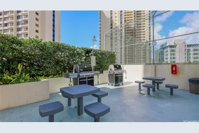 469 Ena Road #2702, Honolulu, HI 96815 - Photo 24