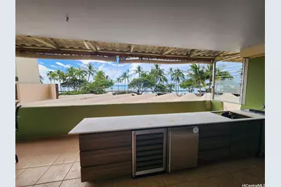 2500 Kalakaua Avenue #201, Honolulu, HI 96815 - Photo 1