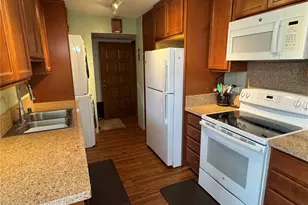 2825 S King St, Honolulu, HI 96826 - Photo 6