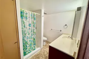 2825 S King St, Honolulu, HI 96826 - Photo 16
