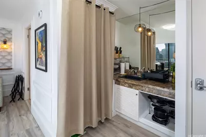 440 Olohana Street #1703, Honolulu, HI 96815 - Photo 8