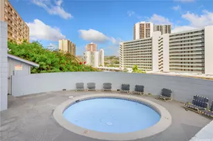3045 Ala Napuaa Pl, Honolulu, HI 96818 - Photo 14