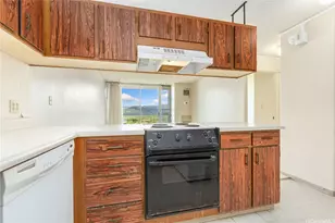 3045 Ala Napuaa Pl, Honolulu, HI 96818 - Photo 6