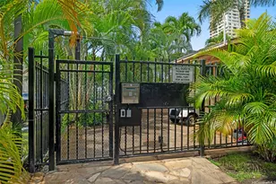 1060 Kamehameha Hwy, Pearl City, HI 96782 - Photo 18