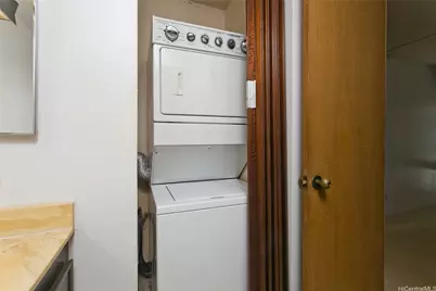 1114 Wilder Avenue #207, Honolulu, HI 96822 - Photo 12