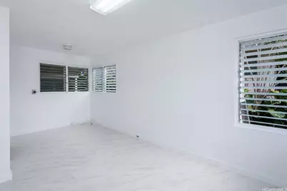 1115-C Hassinger Street #2, Honolulu, HI 96822 - Photo 4