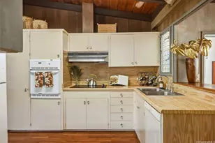 5647 Anolike Pl, Honolulu, HI 96821 - Photo 4