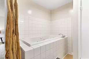 469 Ena Rd, Honolulu, HI 96815 - Photo 6