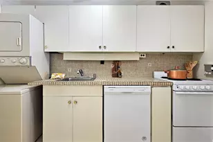 435 Seaside Ave, Honolulu, HI 96815 - Photo 6