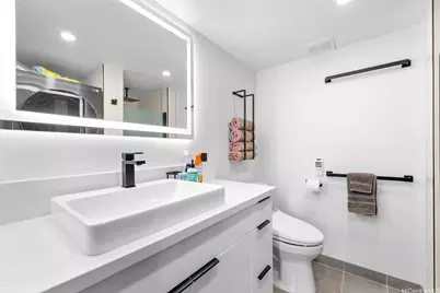 2215 Aloha Drive #DH1101, Honolulu, HI 96815 - Photo 14