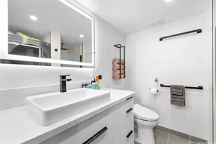 2215 Aloha Dr, Honolulu, HI 96815 - Photo 14