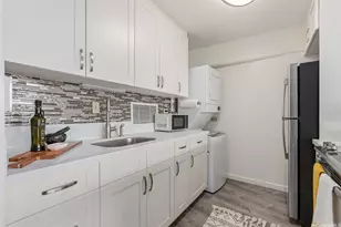 2333 Kapiolani Blvd, Honolulu, HI 96826 - Photo 6