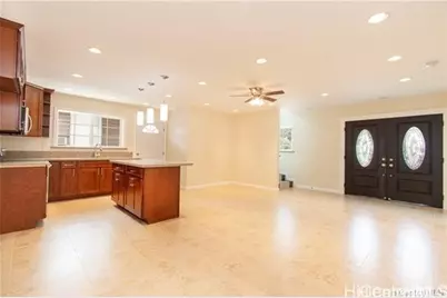 2137 Wilder Avenue, Honolulu, HI 96822 - Photo 2