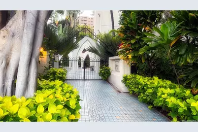 300 Wai Nani Way #I2203, Honolulu, HI 96815 - Photo 10