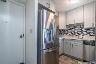 300 Wai Nani Way, Honolulu, HI 96815 - Photo 2