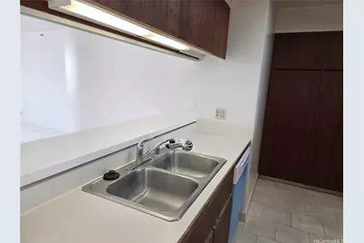 581 Kamoku Street #PH4, Honolulu, HI 96826 - Photo 4