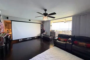 2500 Kalakaua Ave, Honolulu, HI 96815 - Photo 6