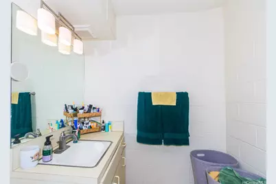 1330 Wilder Avenue #212, Honolulu, HI 96822 - Photo 12