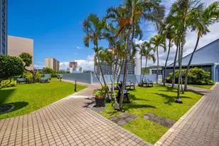3045 Ala Napuaa Pl, Honolulu, HI 96818 - Photo 14