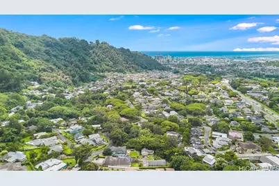 3242 Pelekane Drive, Honolulu, HI 96817 - Photo 10