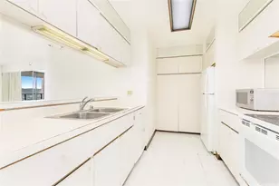 581 Kamoku St, Honolulu, HI 96826 - Photo 10