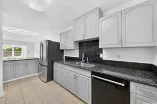 502 Kekupua St, Honolulu, HI 96825 - Photo 14