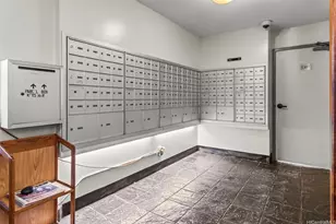 2444 Hihiwai St, Honolulu, HI 96826 - Photo 14