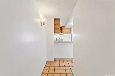 2525 Date Street #2704, Honolulu, HI 96826 - Photo 10