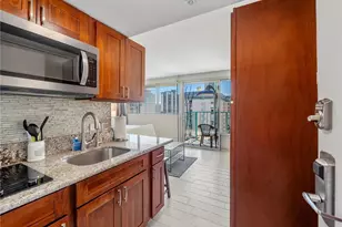444 Kanekapolei St, Honolulu, HI 96815 - Photo 12