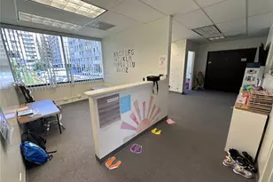 1210 Artesian St, Honolulu, HI 96826 - Photo 16