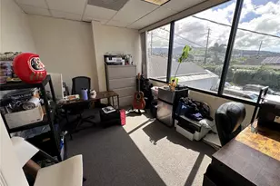 1210 Artesian St, Honolulu, HI 96826 - Photo 10