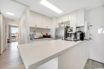 445 Seaside Avenue #3820, Honolulu, HI 96815 - Photo 2