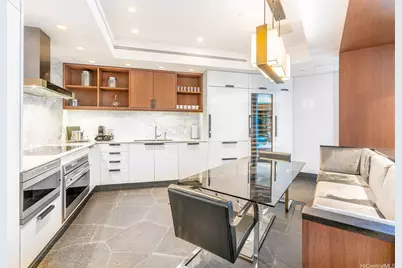 223 Saratoga Road #PHD/3805, Honolulu, HI 96815 - Photo 4