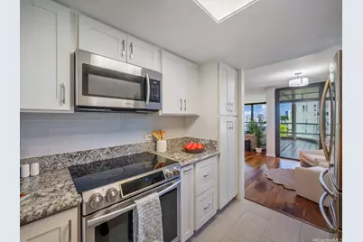 1015 Wilder Avenue #305, Honolulu, HI 96822 - Photo 10