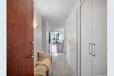 1015 Wilder Avenue #305, Honolulu, HI 96822 - Photo 2