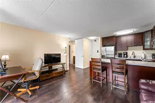 411 Hobron Ln, Honolulu, HI 96815 - Photo 6